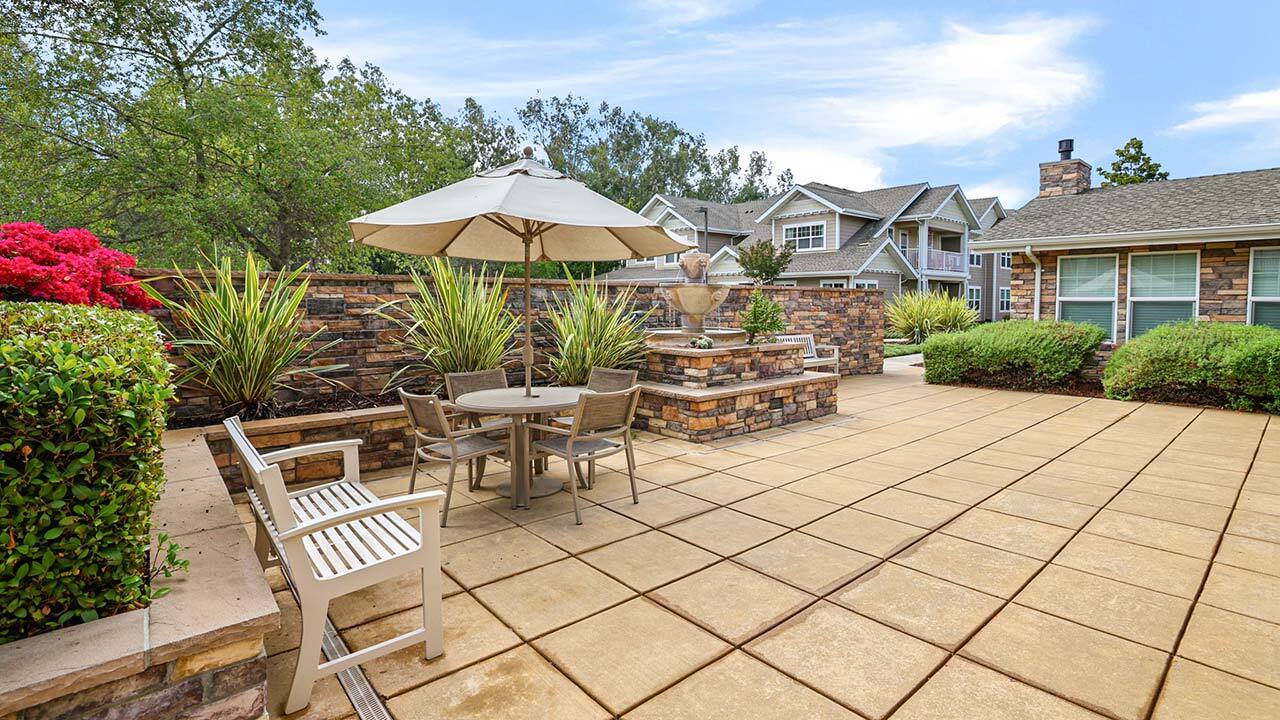 The outdoor patio at Camden Springs