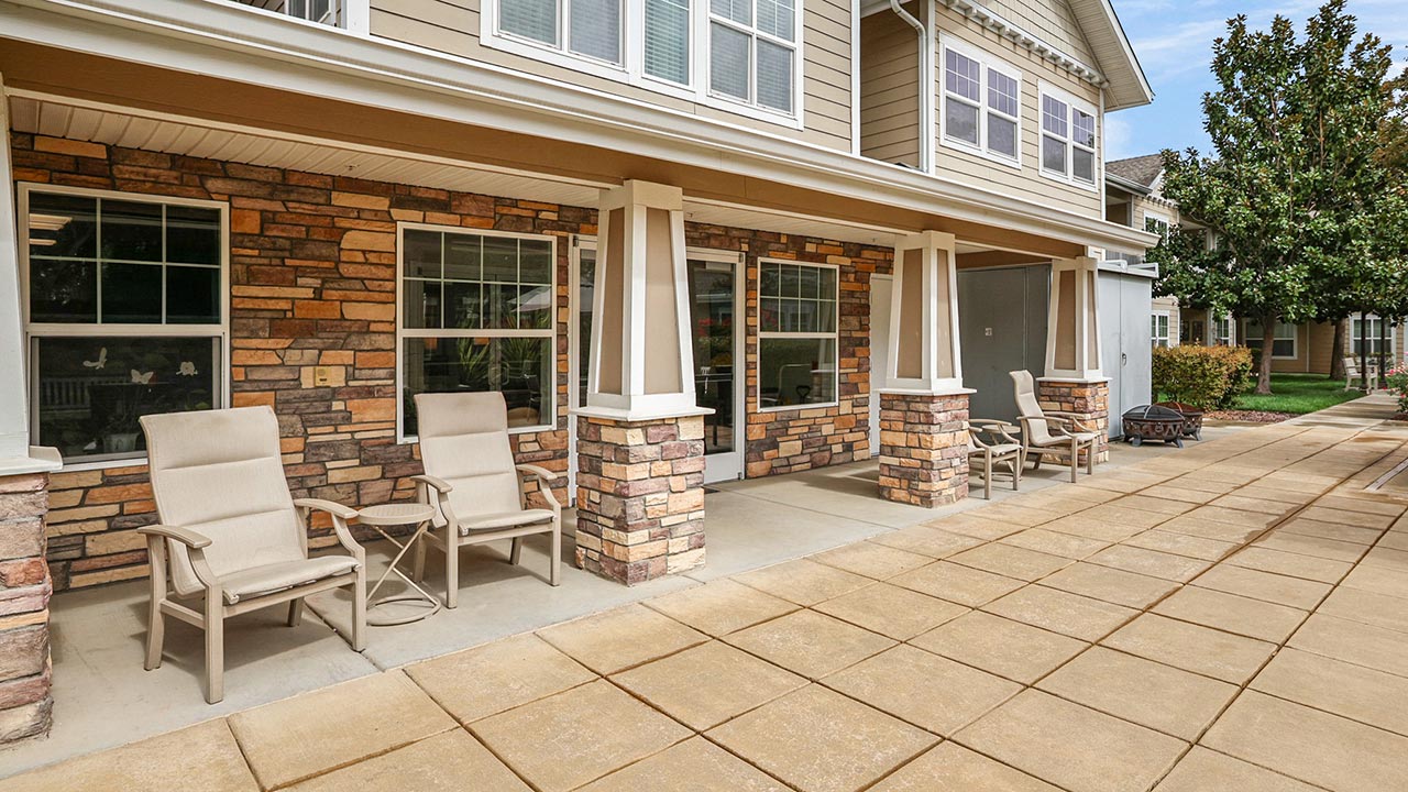 The outdoor patio at Camden Springs